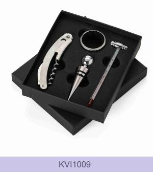 KIT VINHO 4 PEÇAS PERSONALIZADO      